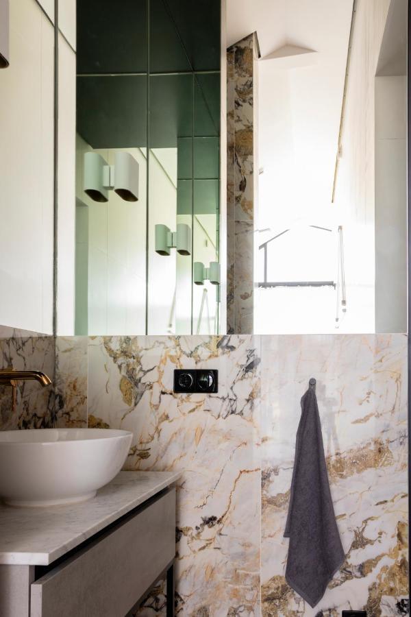 De 6 Linden Boutique Hotel Слёйс Экстерьер фото