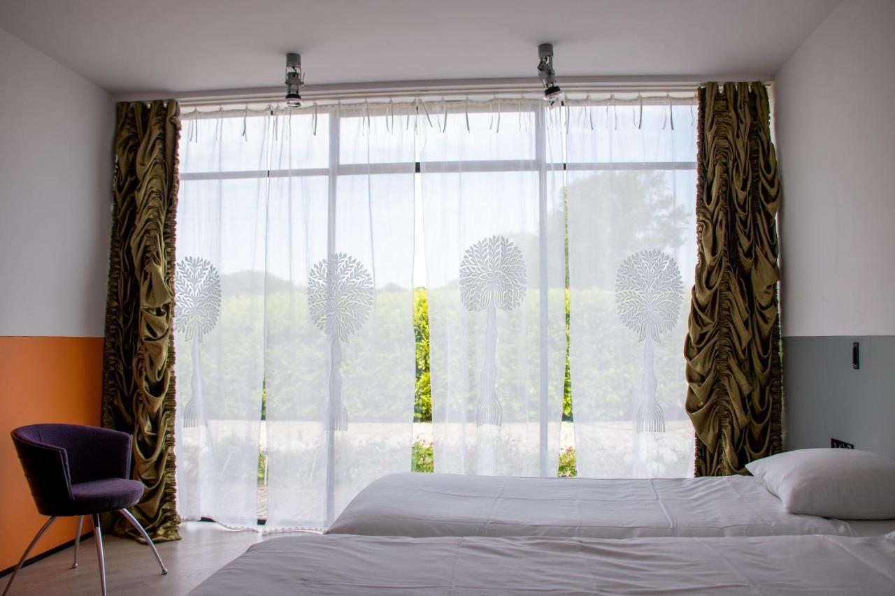 De 6 Linden Boutique Hotel Слёйс Экстерьер фото